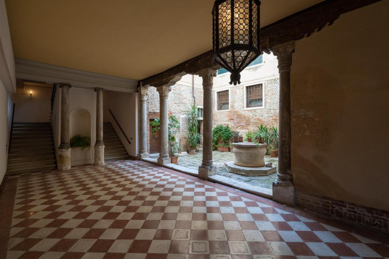 Ca' Longo Palace Damasco Venesia Bagian luar foto